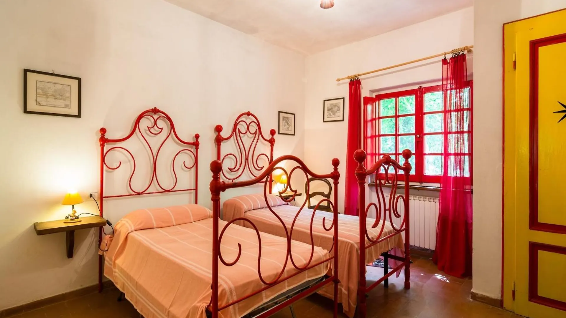 Holiday Home With Garden And Shared Pool Migliorini Italy
