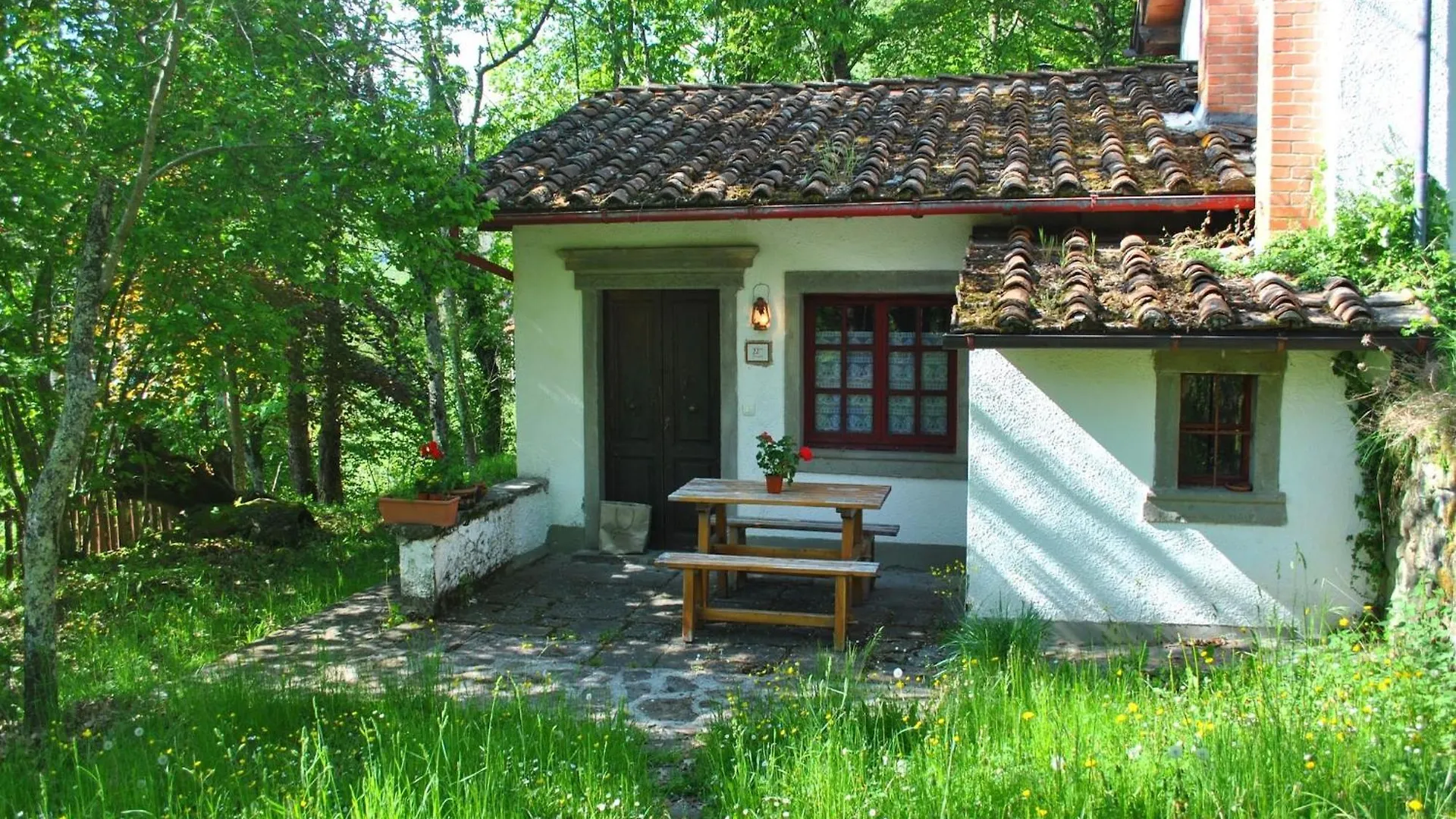 Holiday Home With Garden And Shared Pool Migliorini