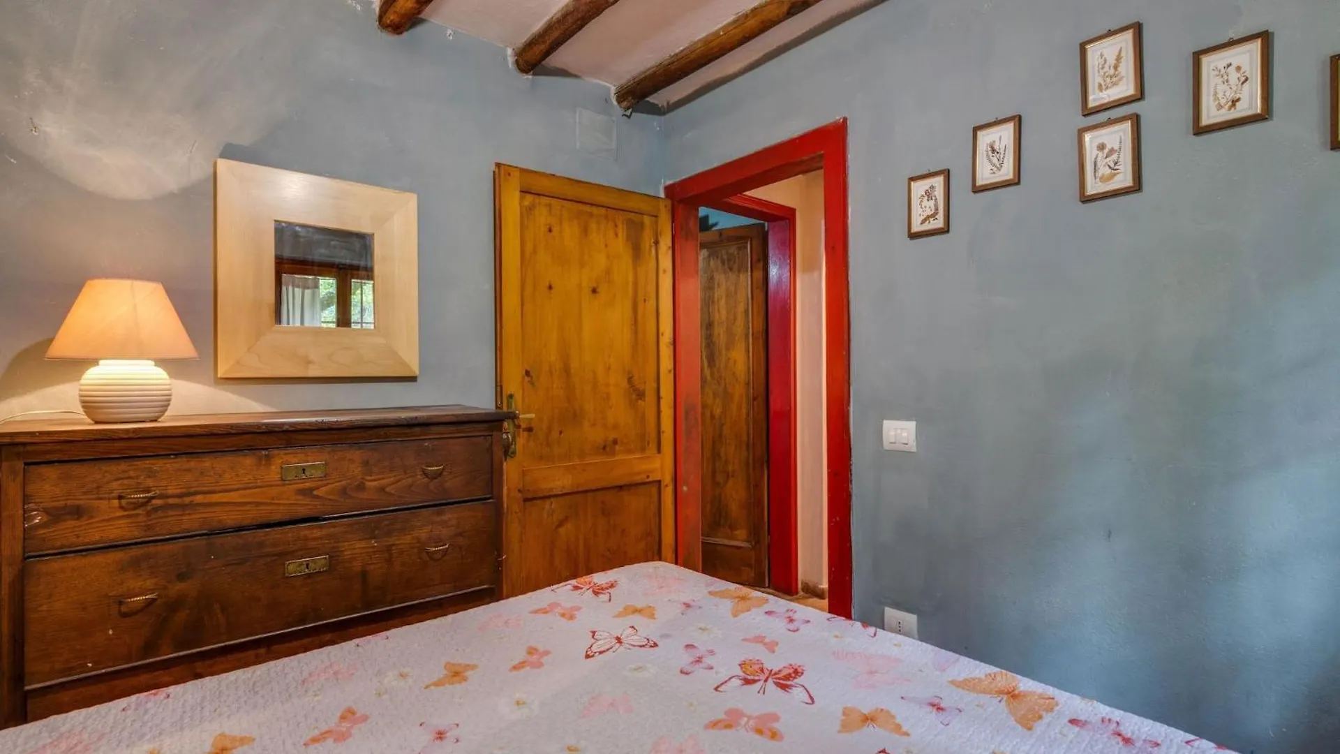 Holiday Home With Garden And Shared Pool Migliorini