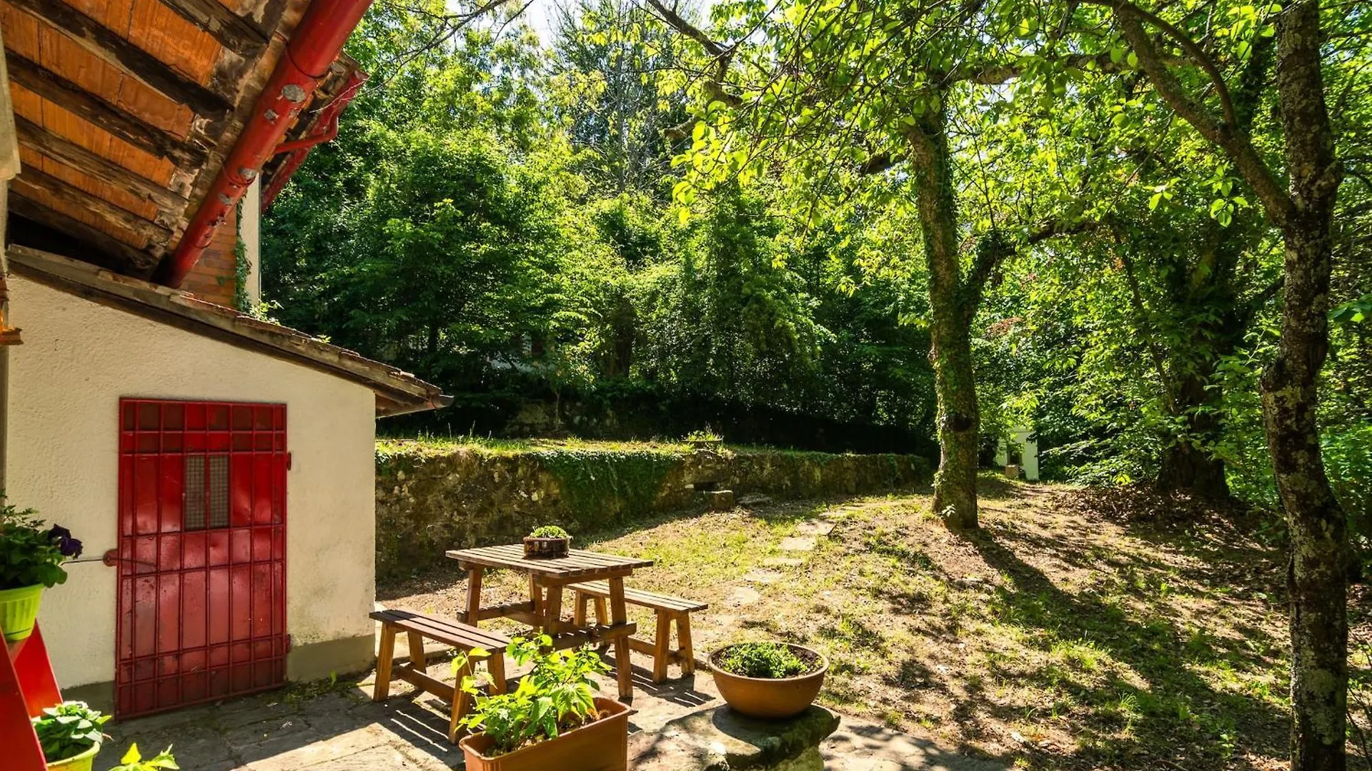 Holiday Home With Garden And Shared Pool Migliorini Italy