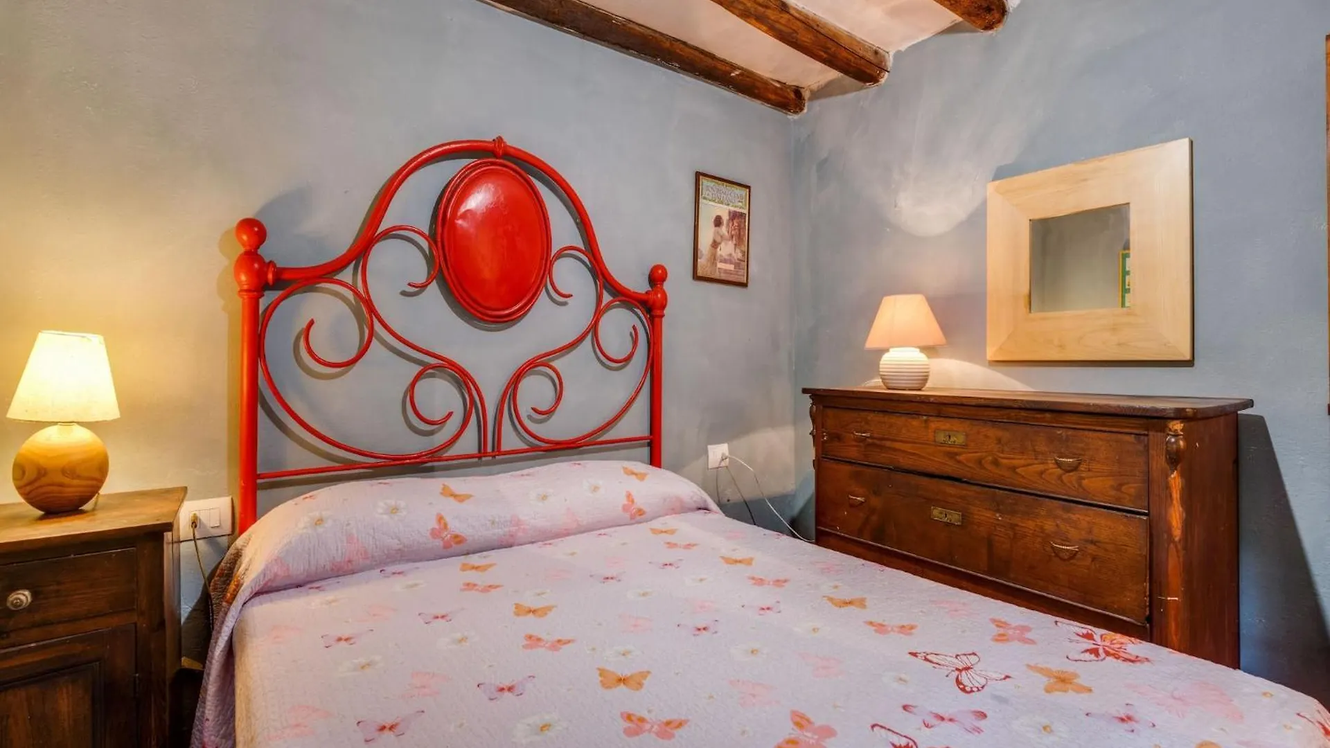 Holiday Home With Garden And Shared Pool Migliorini
