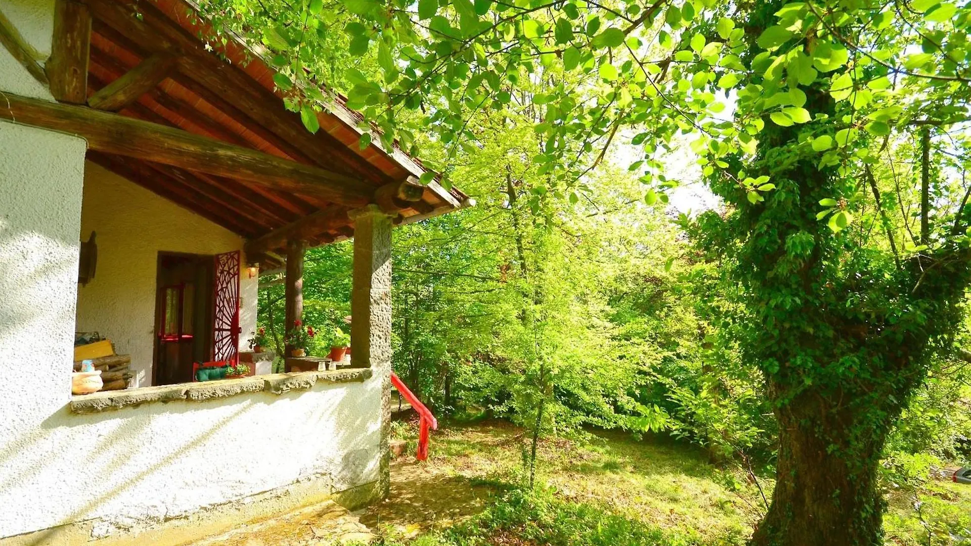 Holiday Home With Garden And Shared Pool Migliorini