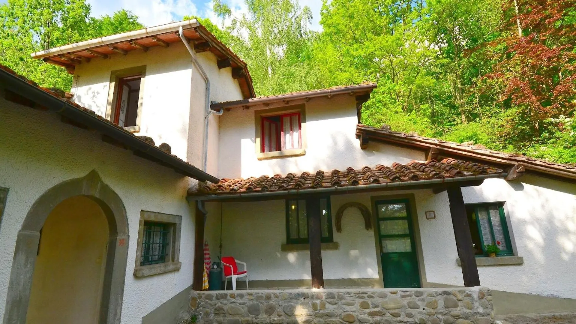 Holiday Home With Garden And Shared Pool Migliorini
